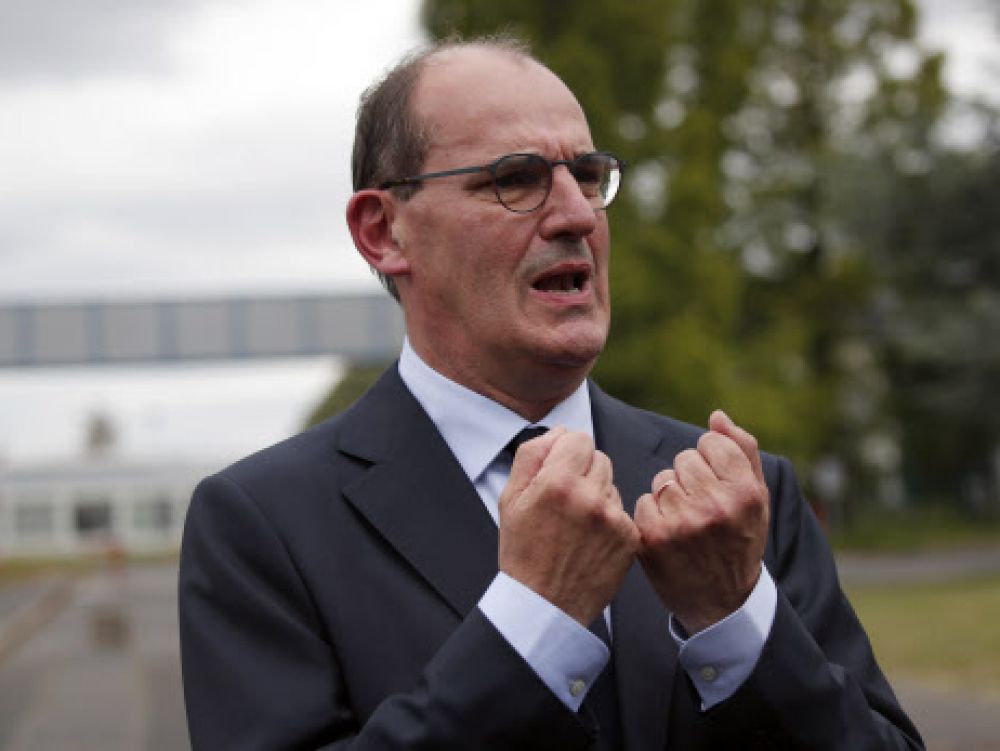 Pour le premier ministre français, il ne faut pas regretter le passé colonial