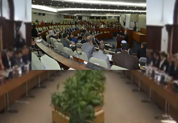 Des députés critiquent l’exécutif et demandent un remaniement ministériel