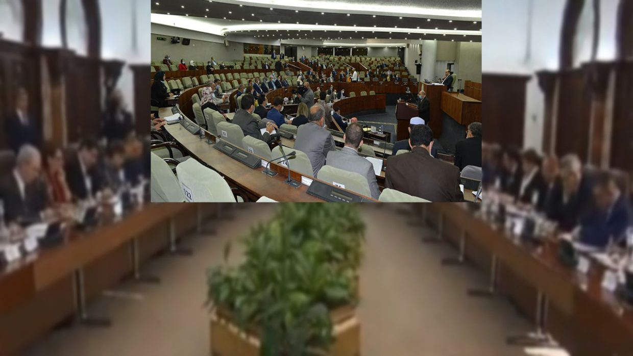 Des députés critiquent l’exécutif et demandent un remaniement ministériel