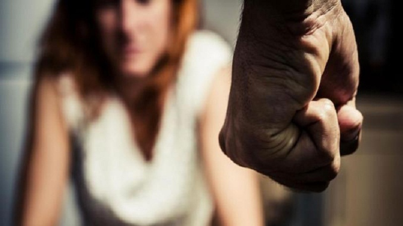 Féminicide en Algérie : Selon une experte, l’application de la loi protégeant les femmes n’est pas suivi