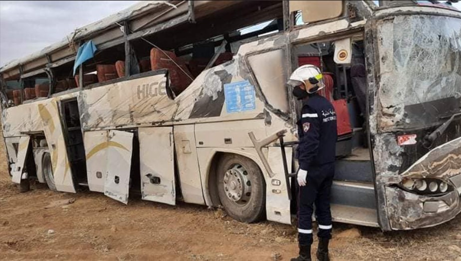 Tiaret : Trois morts et plusieurs blessés dans le dérapage d&rsquo;un bus