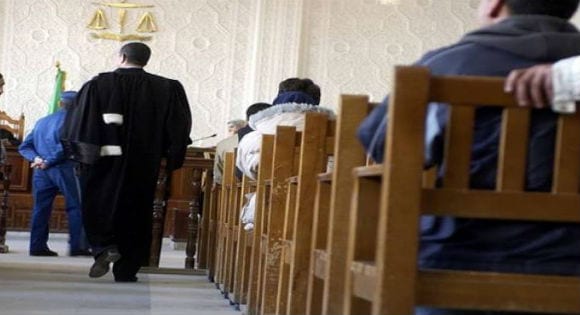 Tiaret : Six individus jugés pour avoir enlevé et torturé un homme