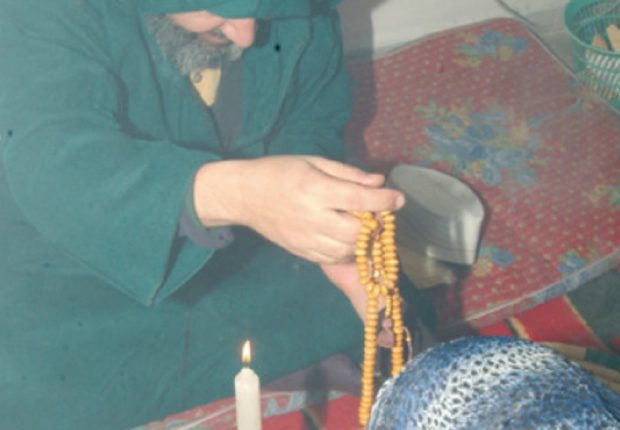 Al-Bayadh : Un sorcier septuagénaire arrêté par la police