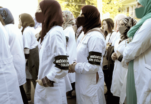 Les hôpitaux paralysés par une grève des syndicats de la santé