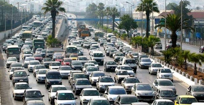 Embouteillages à Alger : le dossier s’invite à la réunion du gouvernement