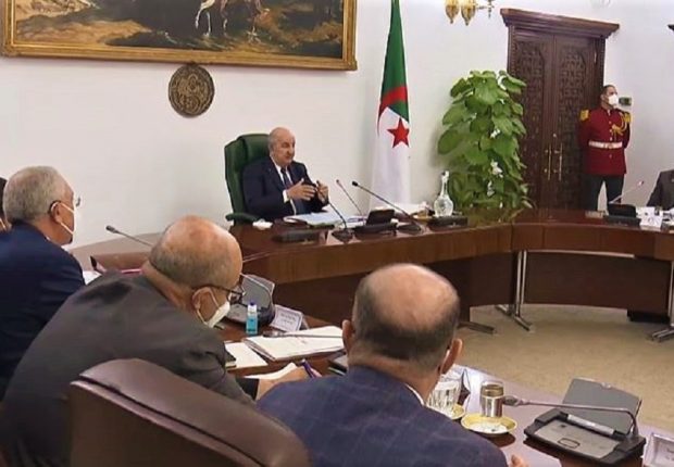 Banques, Hajj et crise de l’eau : 5 nouvelles instructions de Tebboune