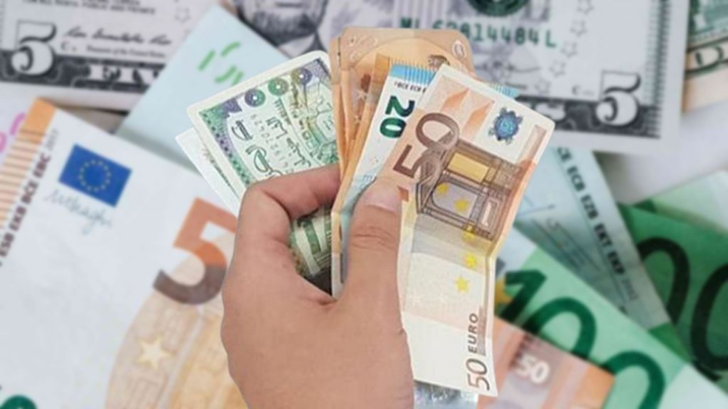 Taux de change : l’euro en légère baisse face au dinar ce 25 février