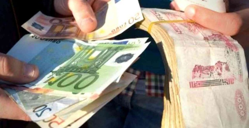 Taux de change du dinar en banque et au marché noir ce 17 août