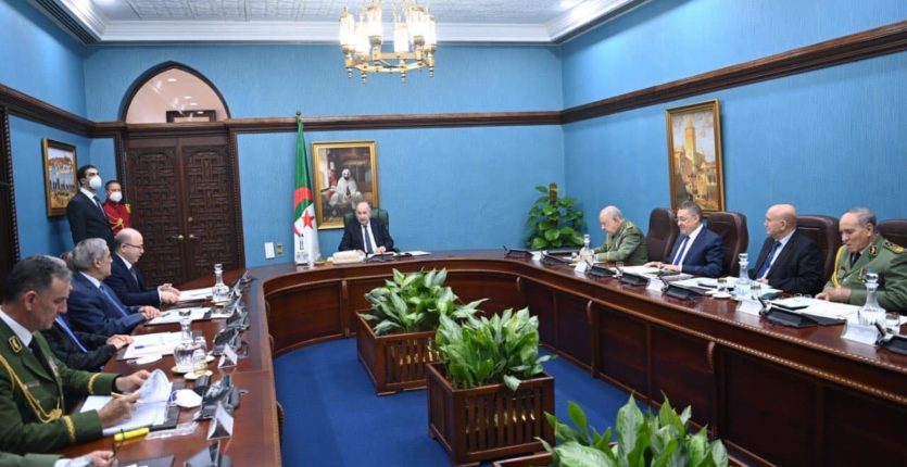 Tebboune préside une réunion du Haut Conseil de Sécurité