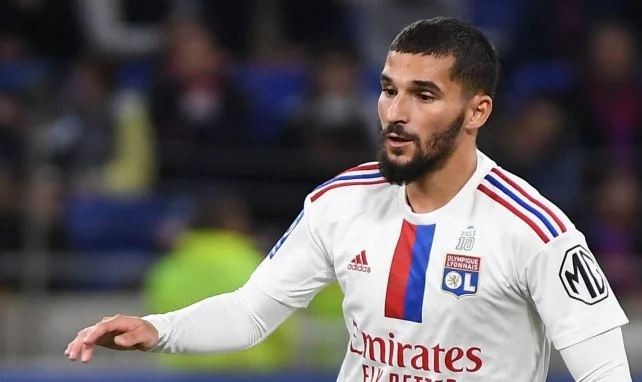 Mercato d’été 2023 : Aouar négocie avec un club italien