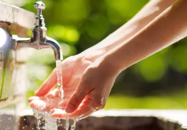 Distribution d’eau potable en Algérie – été 2023 : le ministre annonce un plan