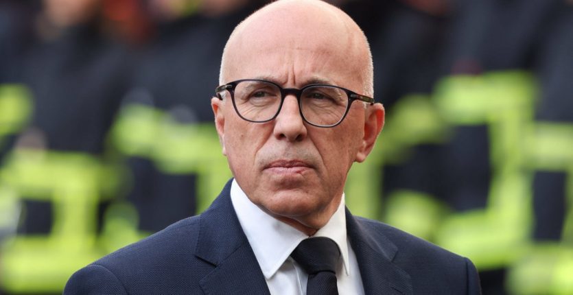 Relations franco-algériennes : Ciotti attise les tensions en qualifiant l’Algérie d’État « voyou »