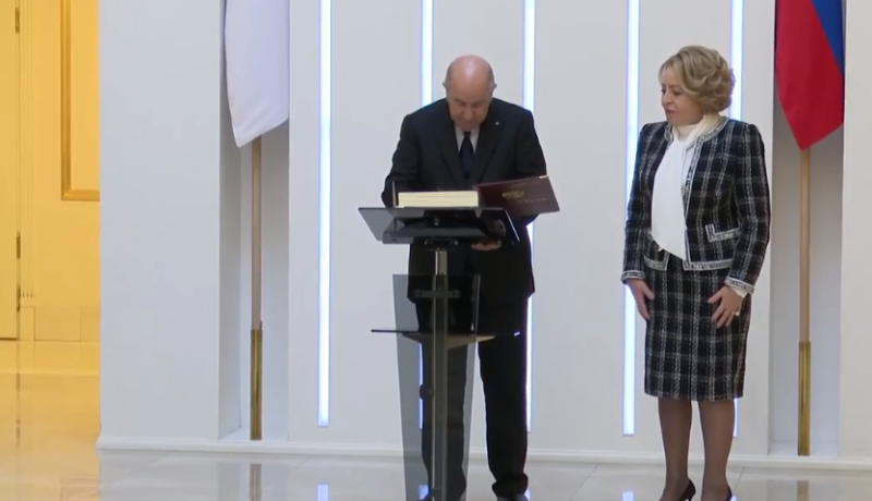 Tebboune rencontre la présidente du Conseil de la Fédération russe et signe le livre d&rsquo;or