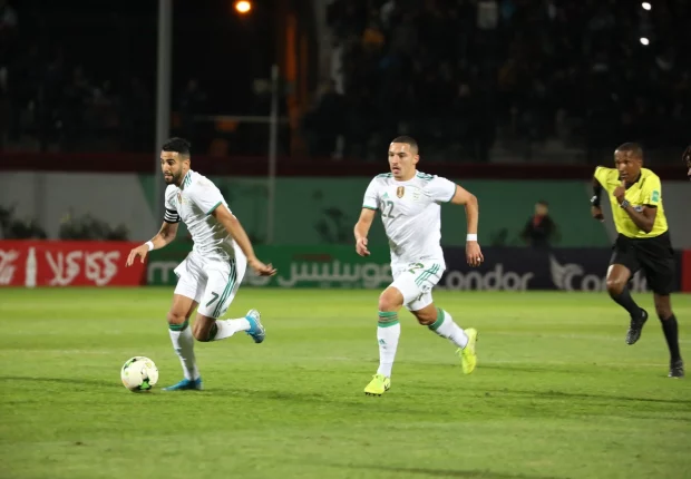 Feux de forêts en Algérie : Mahrez et Bennacer se solidarisent avec les victimes