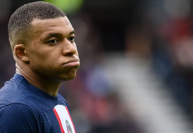 Kylian Mbappé retiré de l’affiche du match face à Al-Nassr: Les raisons derrière la décision du PSG