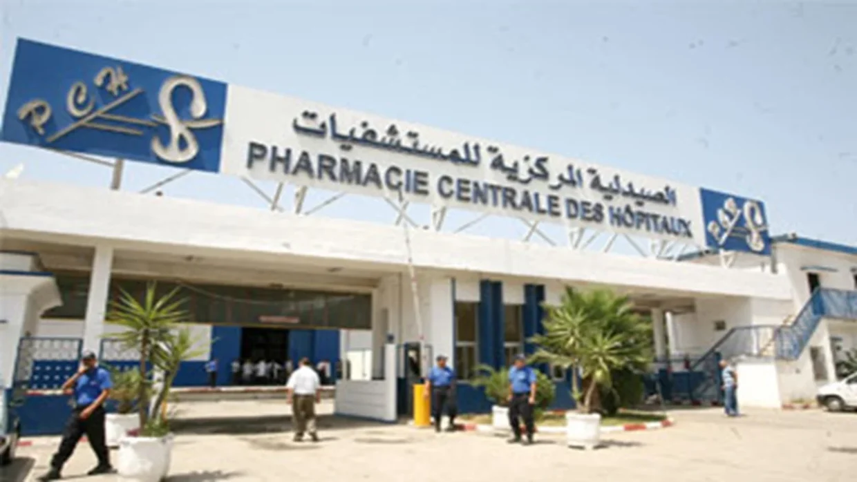 Pénurie de médicaments : la pharmacie centrale des hôpitaux révèle les causes