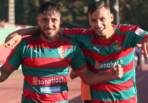 Lourdement sanctionné, Belaïli reçoit un soutien indéfectible au Mouloudia