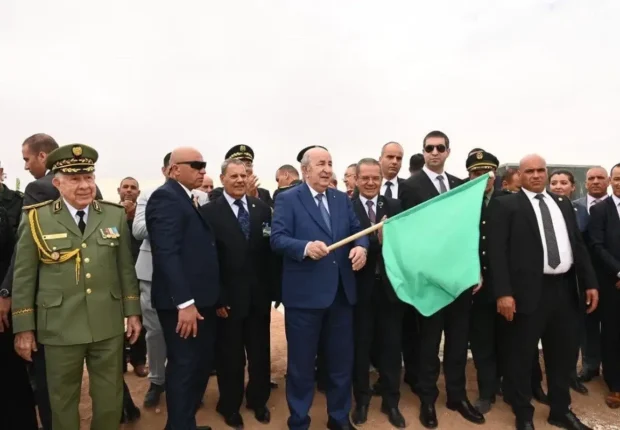 En visite à Khenchela, Tebboune affirme que « l’ère des projets en retard est révolue »