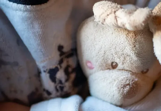 Affaire choquante : Pourquoi cet agresseur sexuel d’origine algérienne continue de vivre en France?