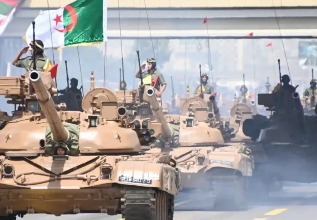 L’Algérie prévoit un budget militaire record en 2025 : enjeux et perspectives