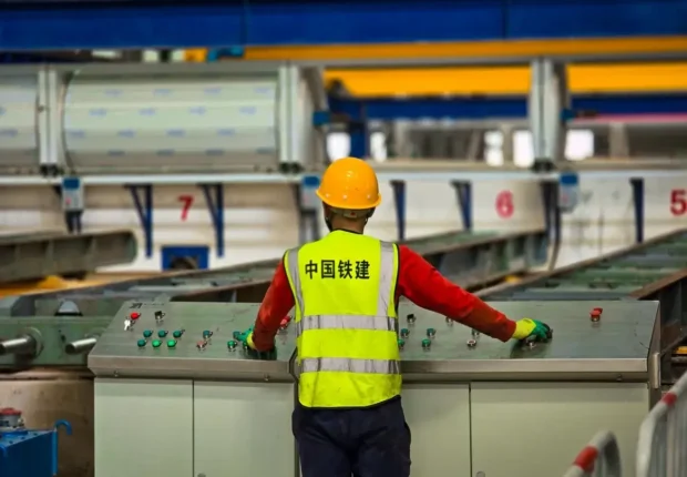 L’Algérie lance sa plus grande usine ferroviaire en collaboration avec le géant chinois CRCC
