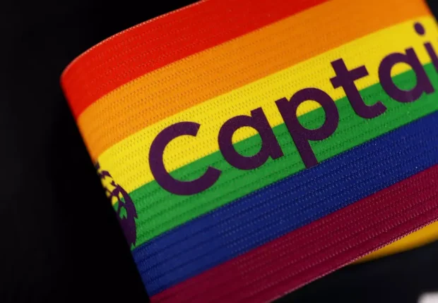 Angleterre : des joueurs musulmans refusent de porter le brassard LGBT