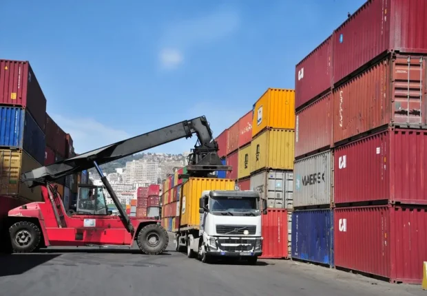 Commerce extérieur : des milliers de marchandises bloquées dans les ports algériens