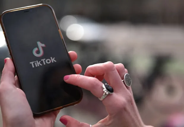 Vers l’interdiction de TikTok en Algérie ? Un député secoue le gouvernement