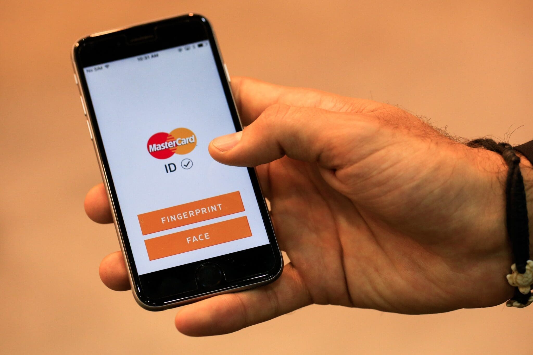 E-paiement international : le réseau « Mastercard » arrive à la BDL