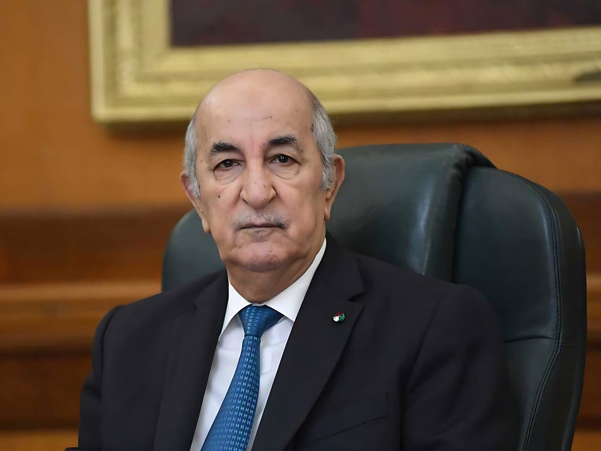 Tebboune reçoit la démission du président de la Cour constitutionnelle