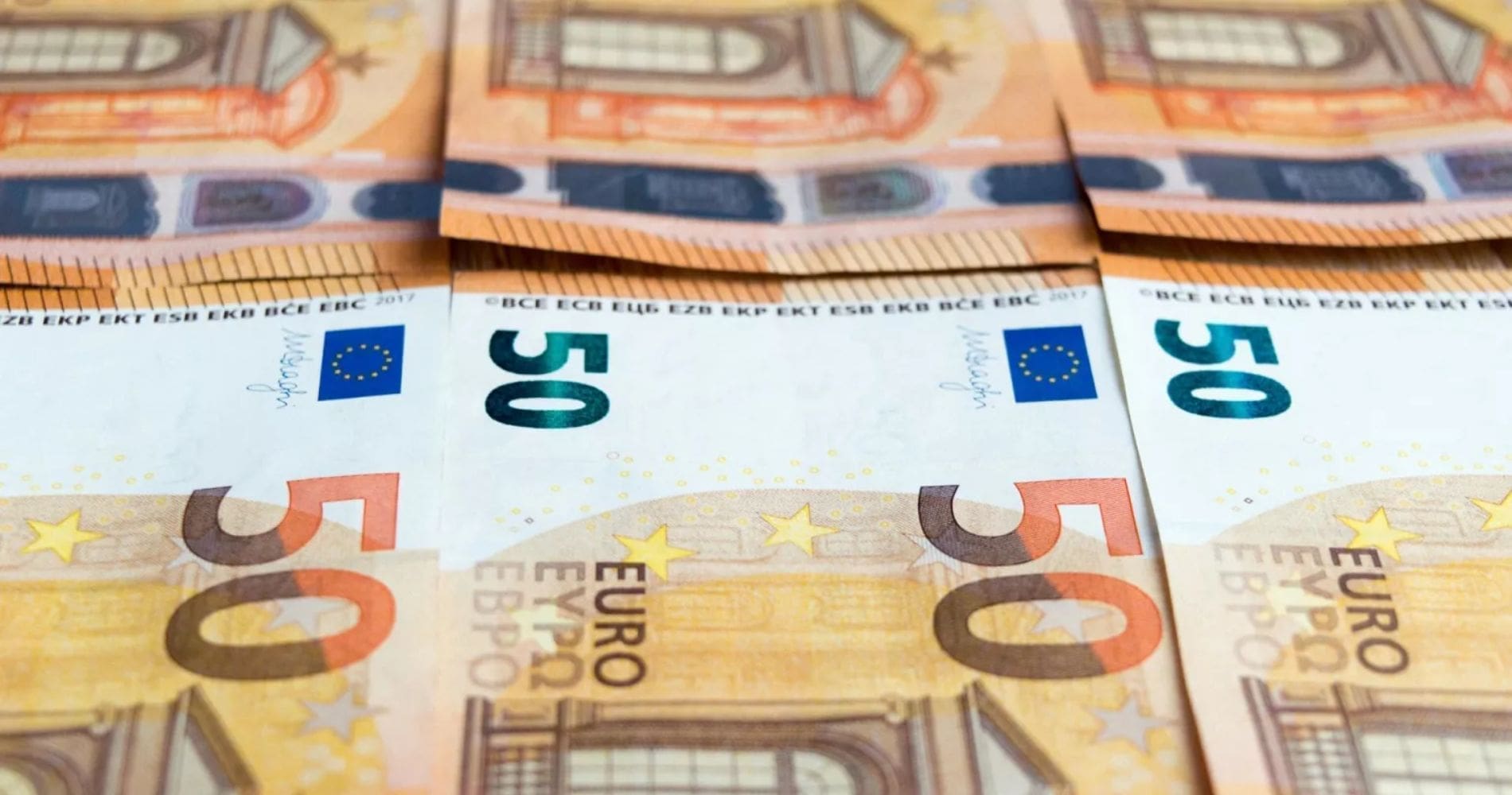 Devises en Algérie : l’euro repart à la hausse en ce début de semaine après sa récente chute