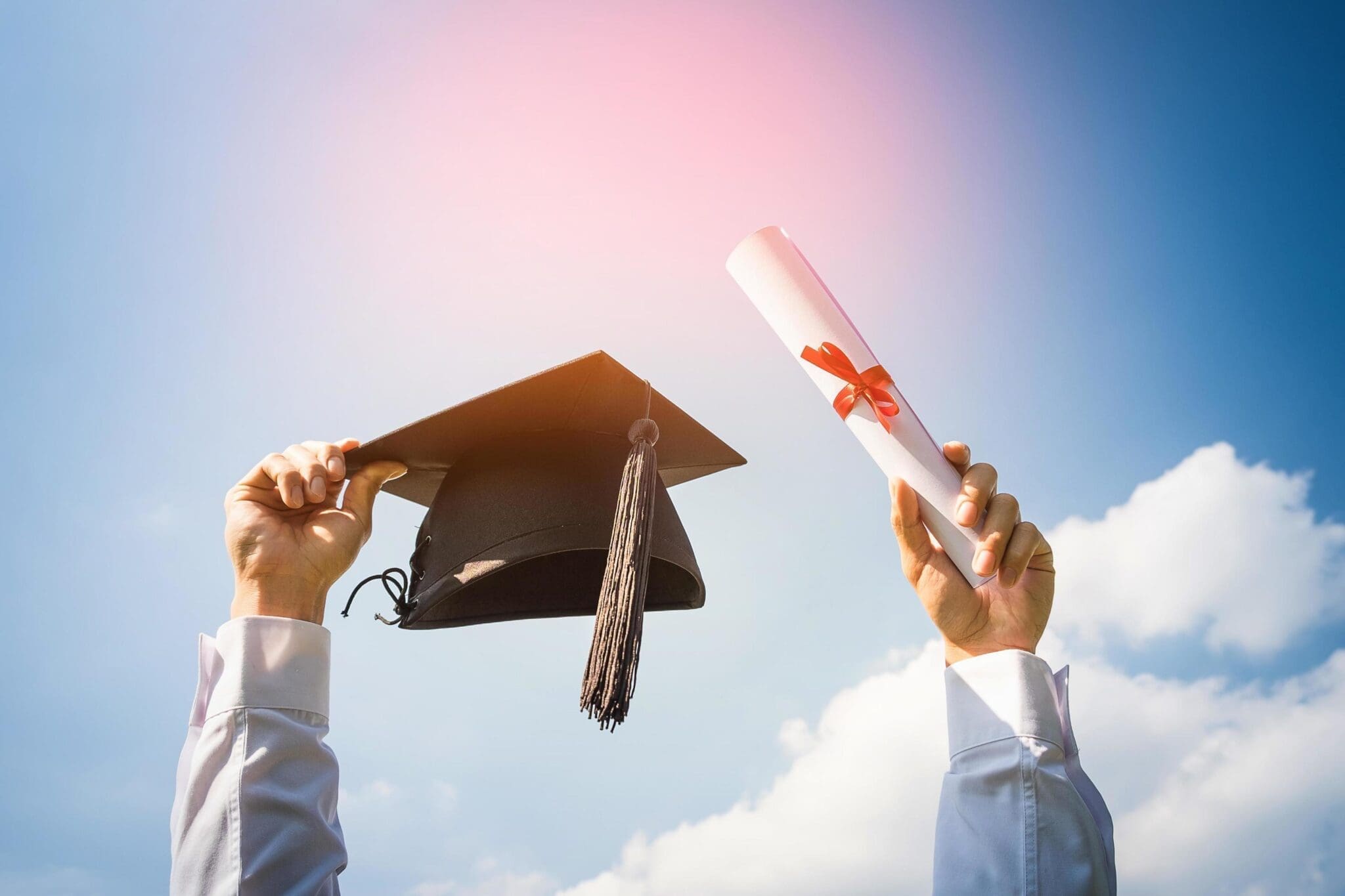 Bac 2025 : deux wilayas au coude-à-coude, trio féminin en tête du classement