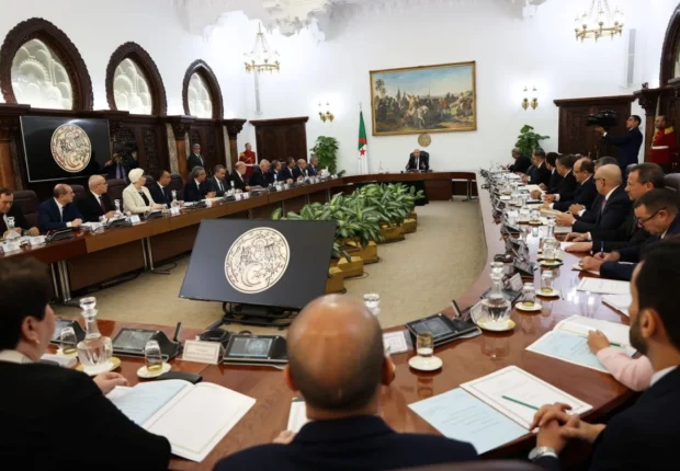 Gouvernement : suivi des grands chantiers pour un été maîtrisé et une rentrée universitaire réussie