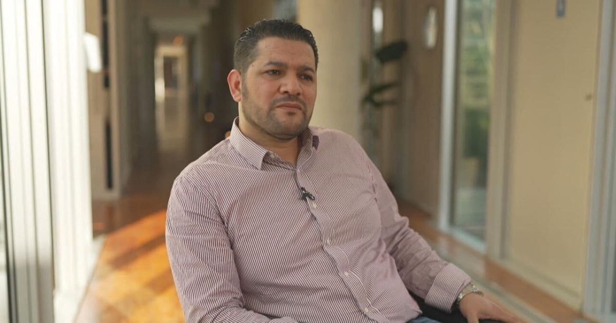 Affaire Amir DZ : un ex-diplomate algérien visé par un mandat d’arrêt international en France