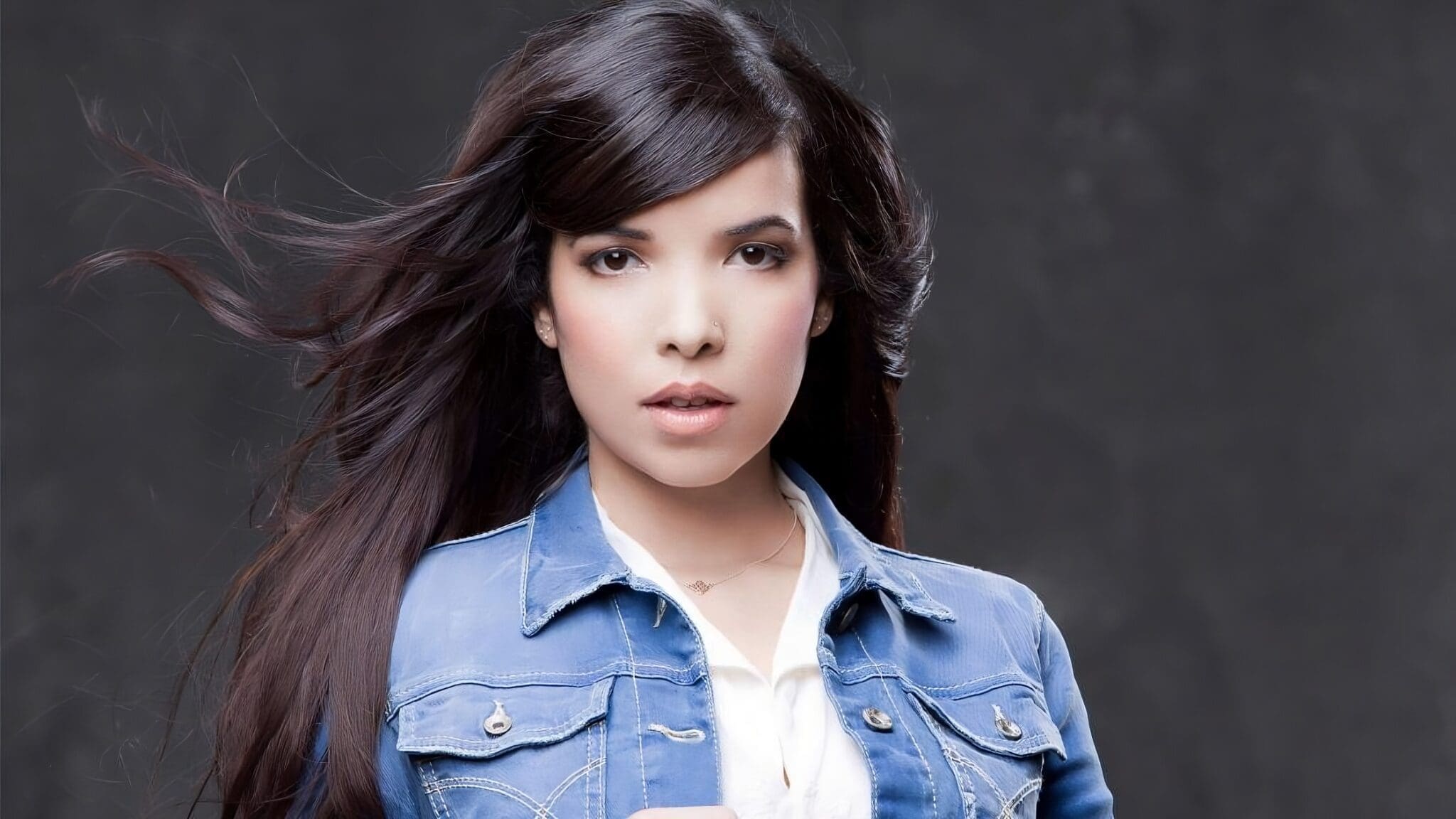 Mieux que Beyoncé et Taylor Swift : Indila explose les compteurs sur YouTube Music