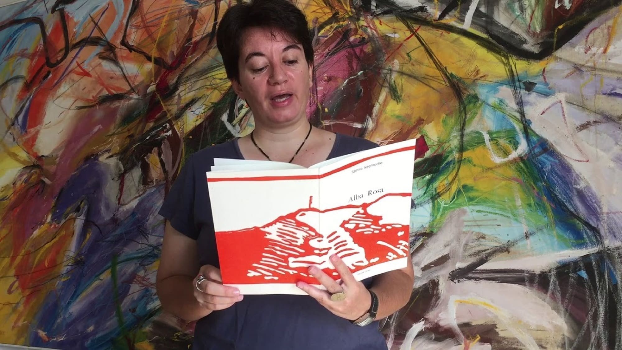 L’écrivaine algérienne Samira Negrouche nommée Chevalière de l’Ordre des Arts en France
