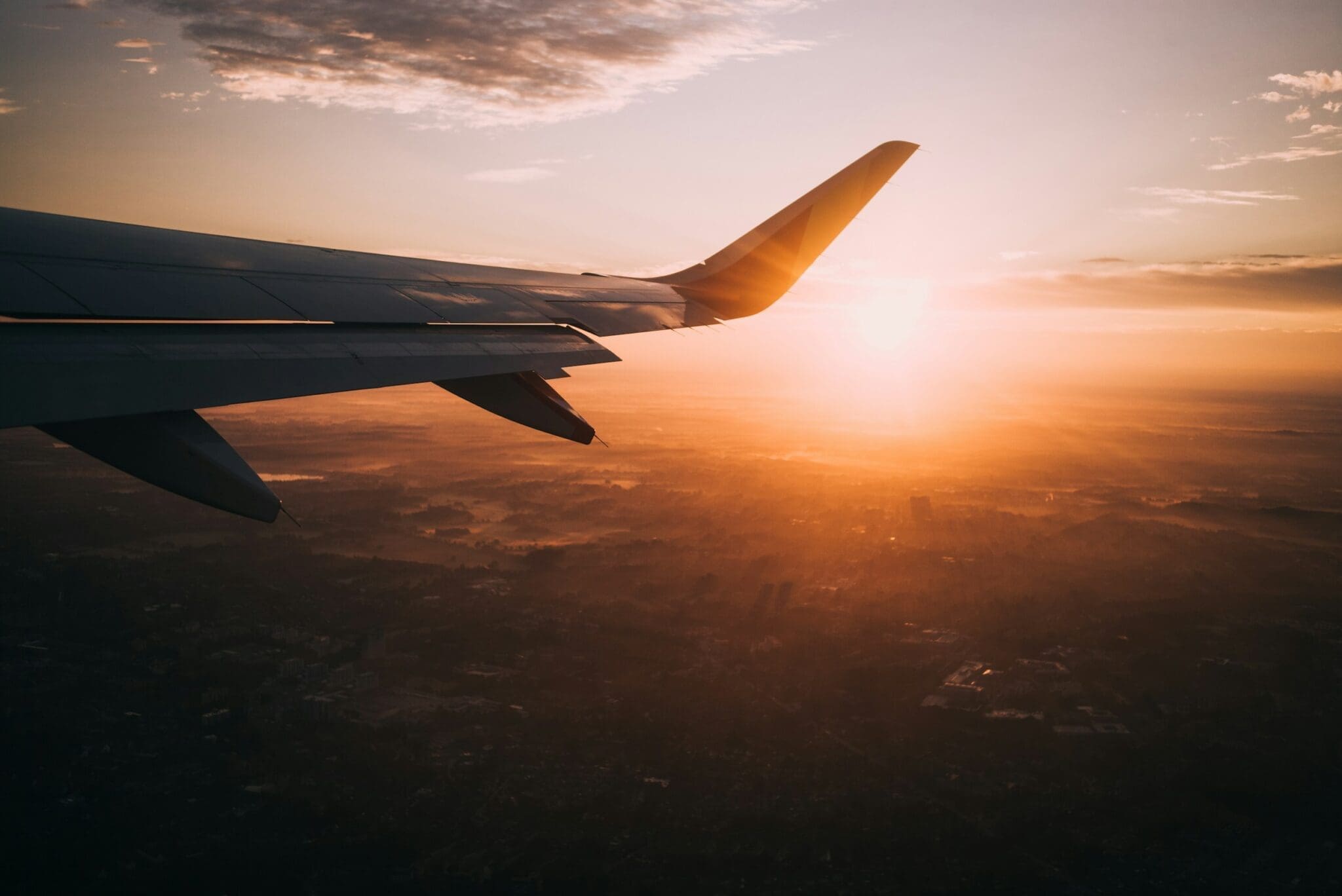 Destinations prisées des voyageurs solos en 2025 : Barcelone, Marrakech… et la surprise Alger !