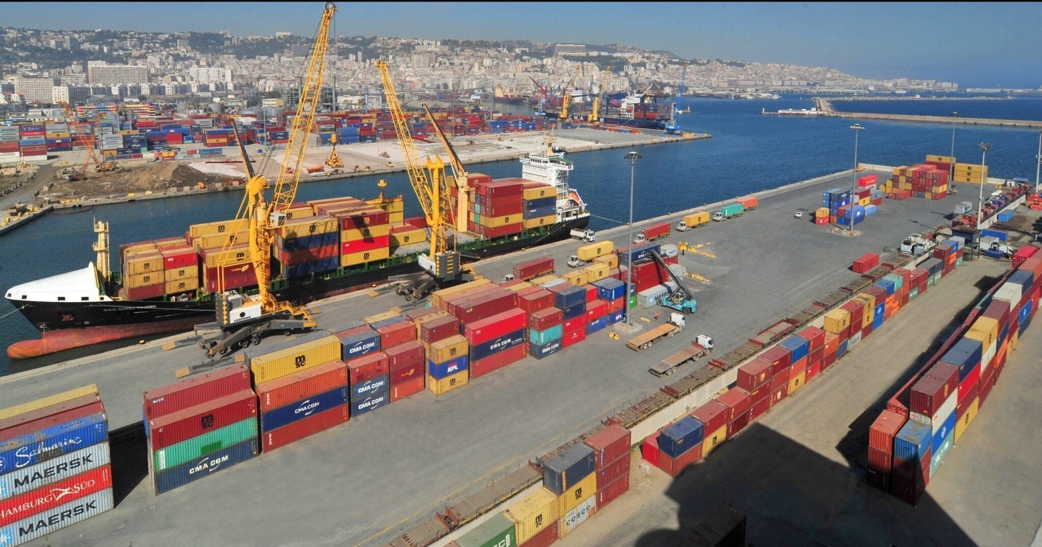 124 milliards de centimes et un million d’euros saisis au port de Mostaganem