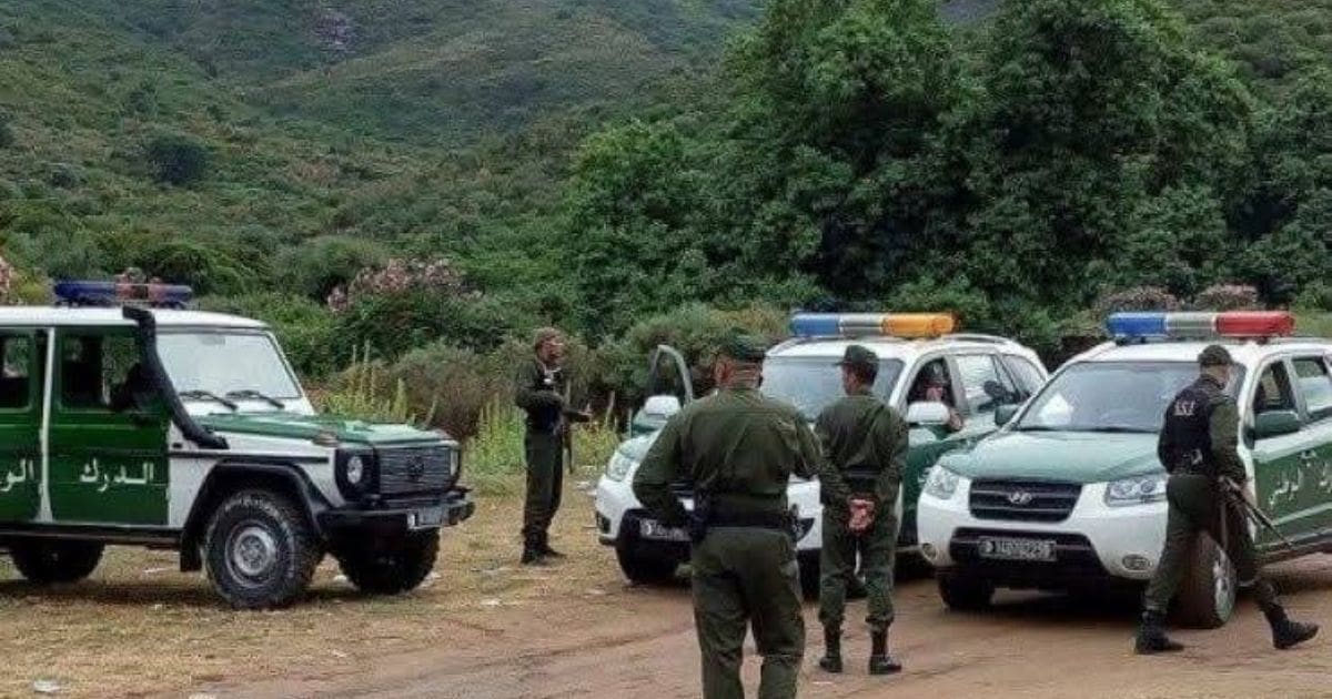 Scène hollywoodienne à Ghardaïa : des motards cagoulés et armés braquent un fourgon de fonds