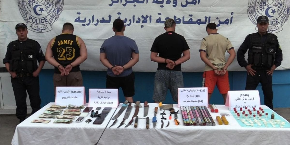 Psychotropes, armes et grosses sommes d’argent : la police démantèle un réseau criminel à Alger
