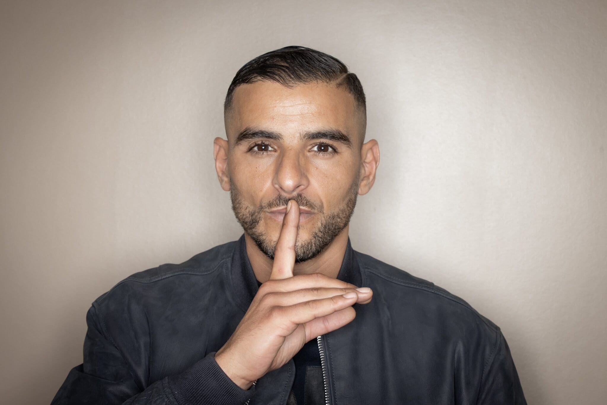 Le rappeur franco-algérien Fianso convoqué devant la justice, voici pourquoi