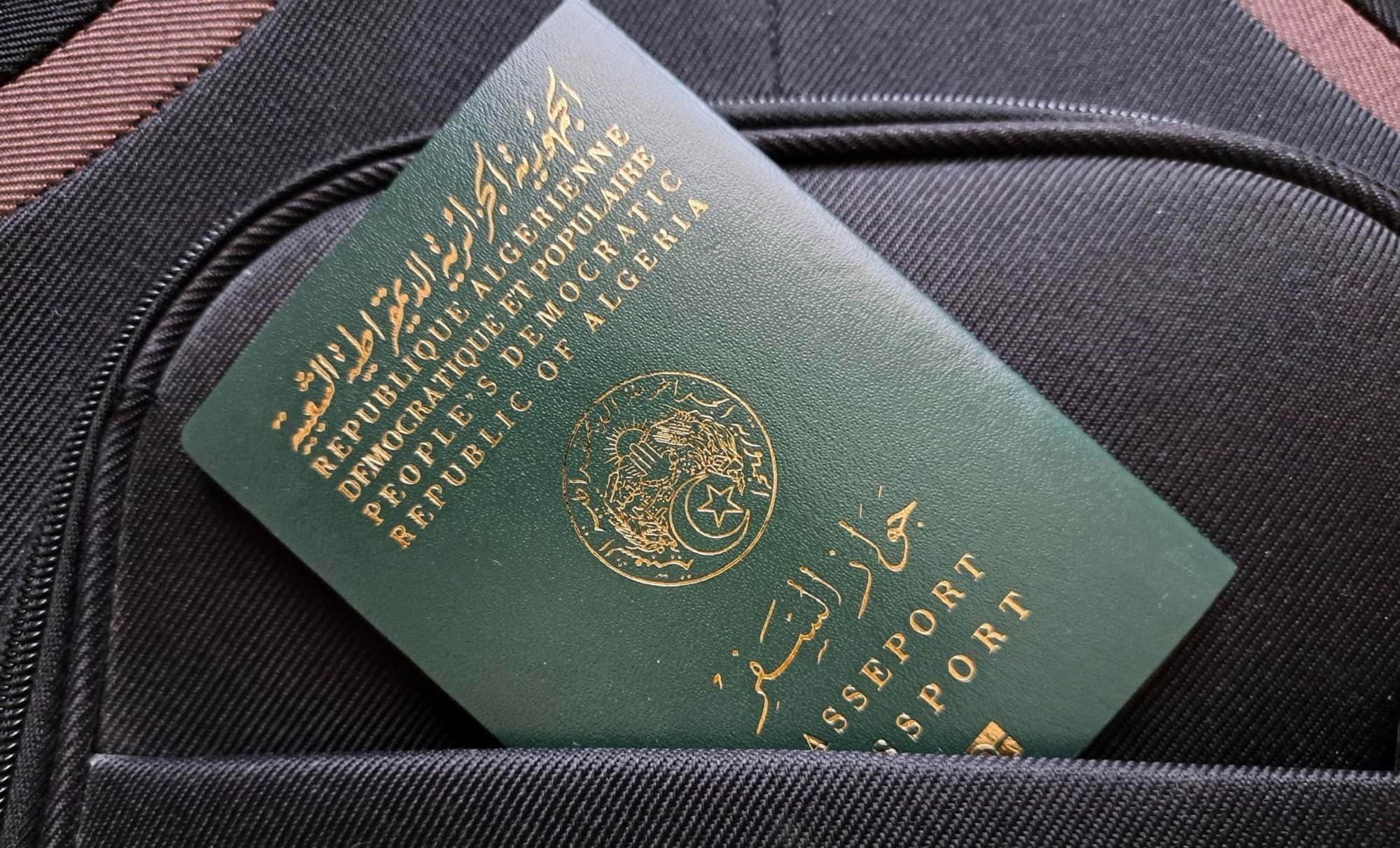 Une nouvelle affaire de faux passeports éclate : un vaste trafic entre l’Algérie et l’Europe déjoué
