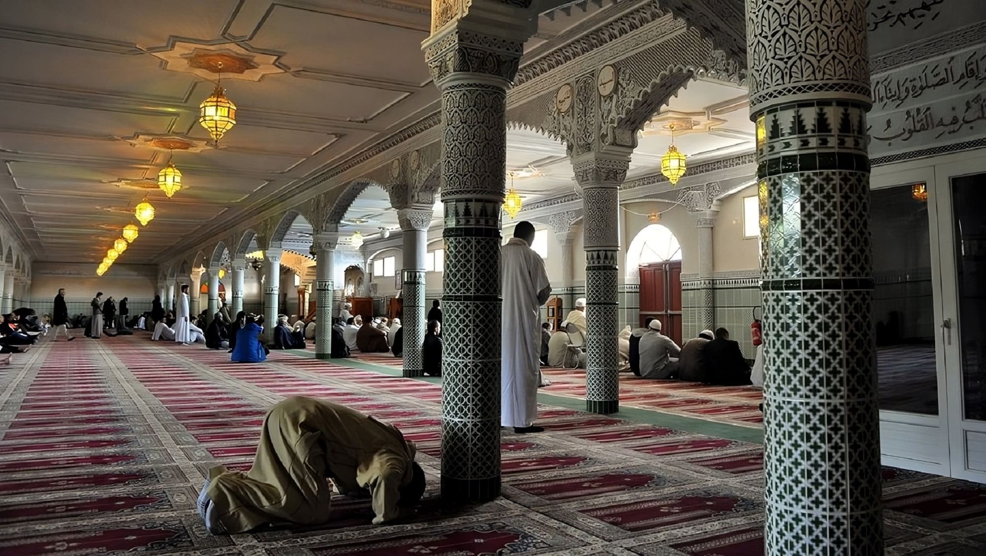 Hausse des actes islamophobes en France : trois mosquées visées en une semaine