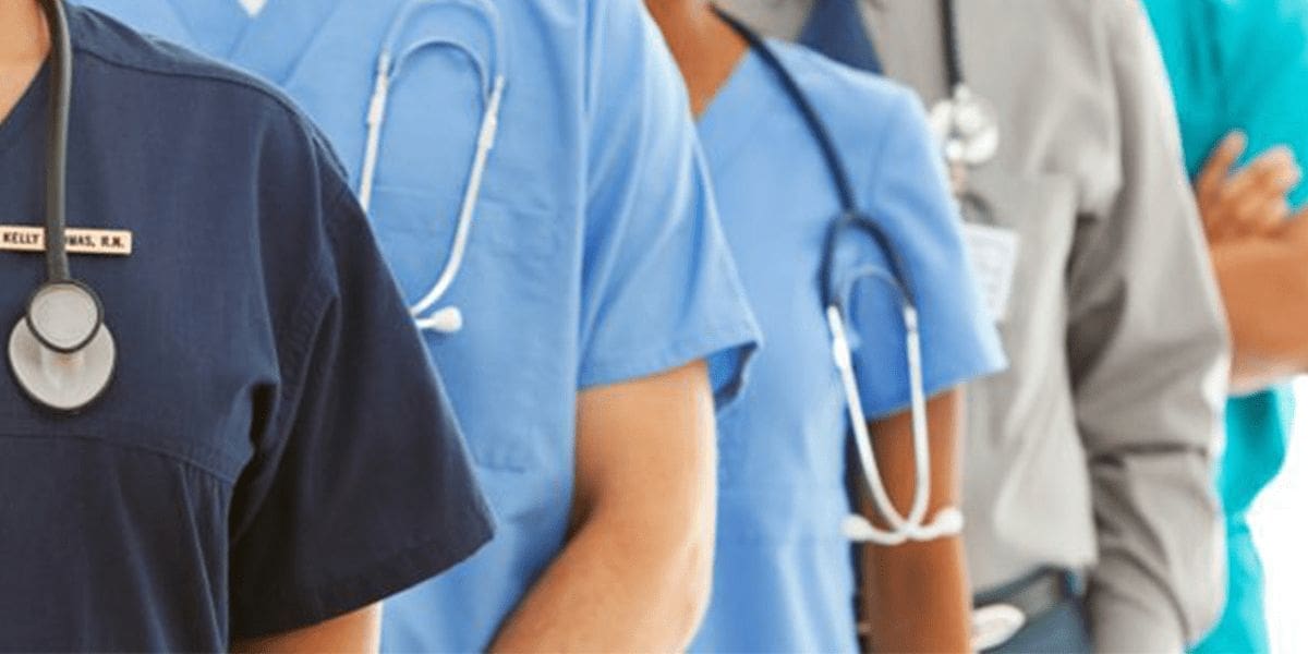 Plus de 266 000 candidats pour 3 000 places : la formation paramédicale suscite un engouement inédit