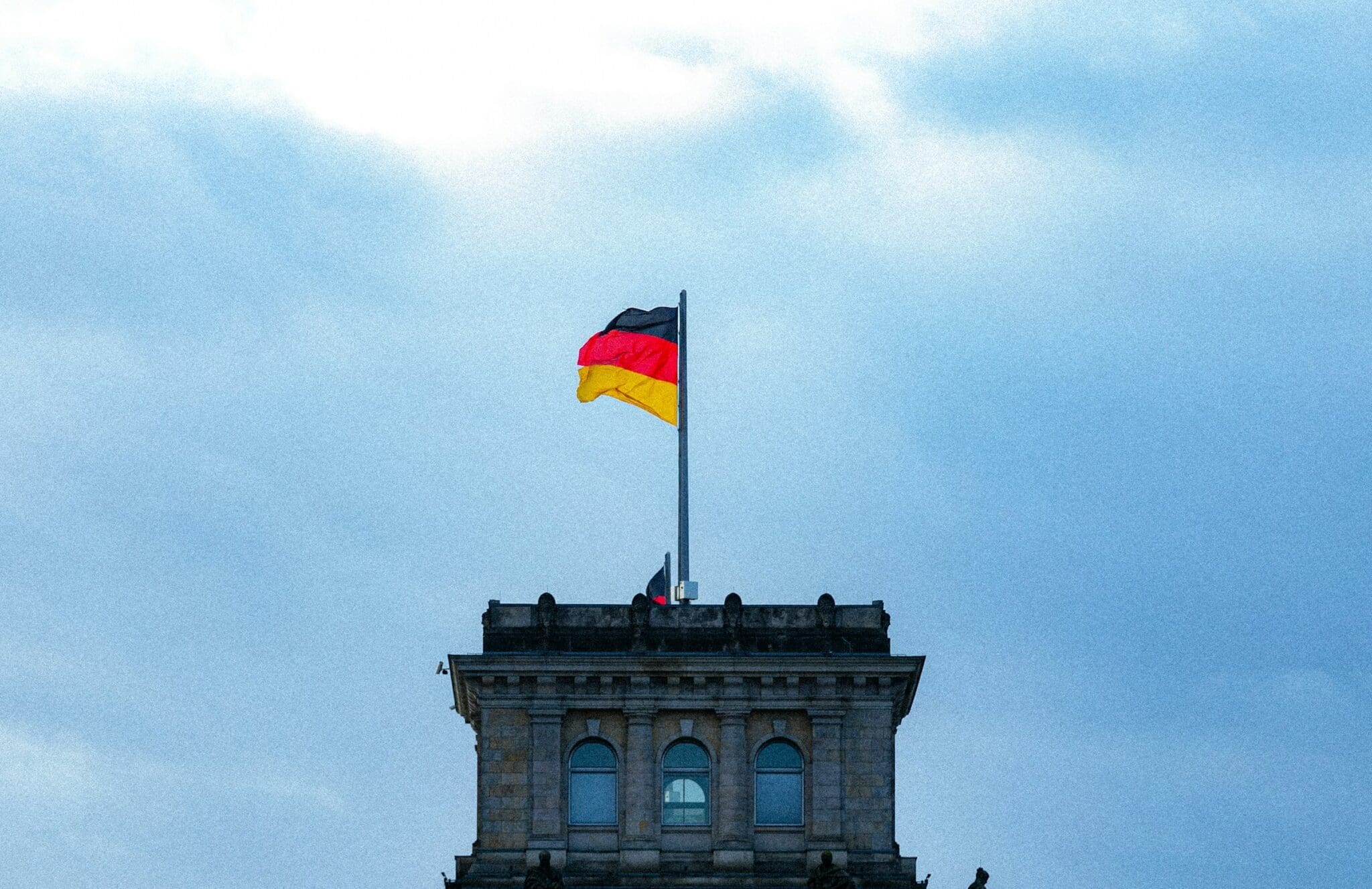 L’Allemagne met fin à la naturalisation express : retour à cinq ans de résidence minimum