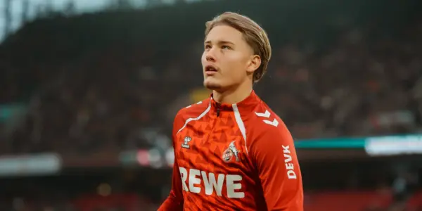 Dans le viseur de l’équipe nationale d’Algérie : qui est Fynn Schenten ?