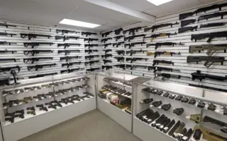 Vente d’armes en Algérie : le gouvernement impose de nouvelles restrictions