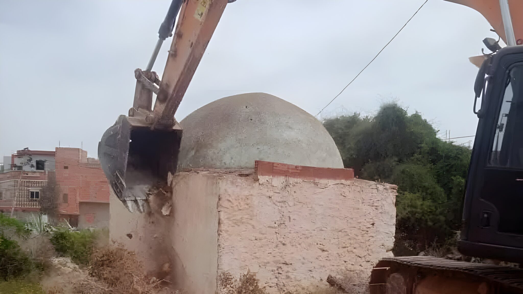 Oran : polémique après la destruction du mausolée Sidi Abdelkader, enquête en cours