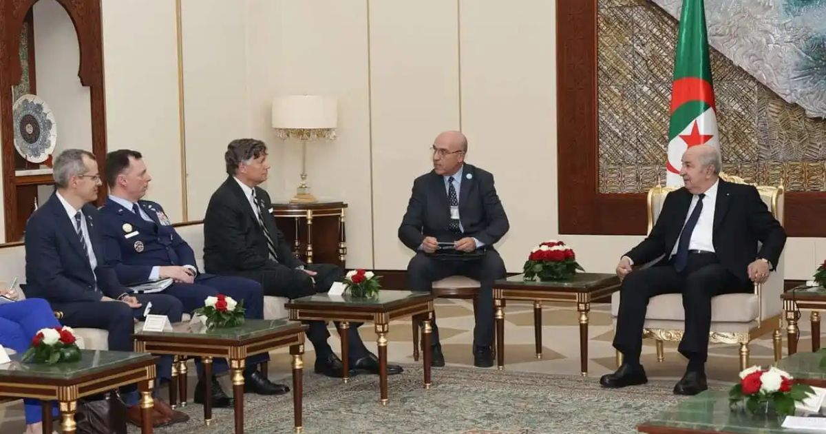 Alger-Washington : Tebboune reçoit le patron de l’AFRICOM et le secrétaire d’État adjoint US