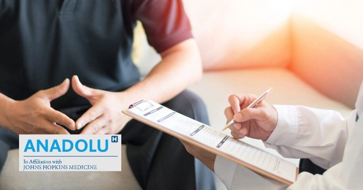 Cancer du sein chez l’homme : briser les idées reçues et identifier les symptômes